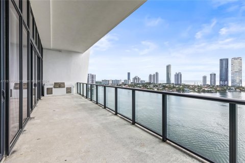 Copropriété à vendre à Aventura, Floride: 5 chambres, 410.35 m2 № 1138906 - photo 28