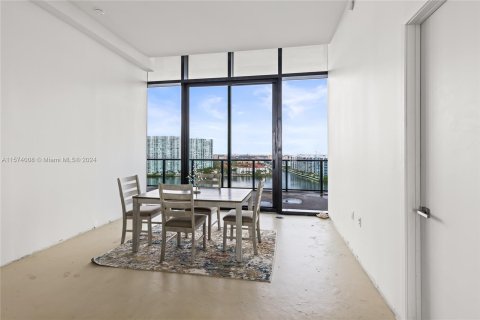 Condo in Aventura, Florida, 5 bedrooms  № 1138906 - photo 16