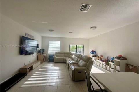 Touwnhouse à vendre à Homestead, Floride: 4 chambres, 179.86 m2 № 1138908 - photo 7