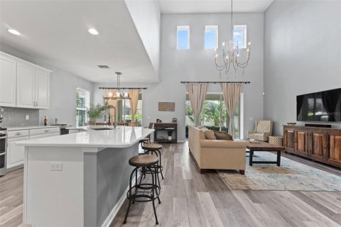 Casa en venta en Tampa, Florida, 4 dormitorios, 268.67 m2 № 1371085 - foto 7