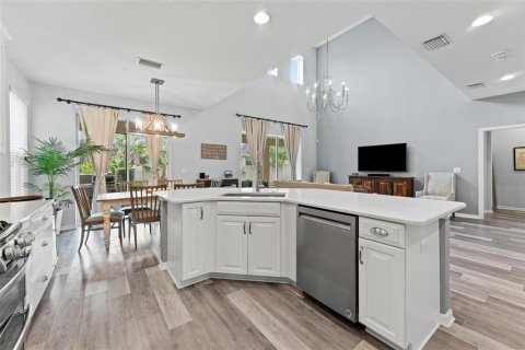 Casa en venta en Tampa, Florida, 4 dormitorios, 268.67 m2 № 1371085 - foto 13