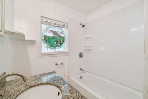 Casa en venta en Tampa, Florida, 2 dormitorios, 102.56 m2 № 1245989 - foto 15