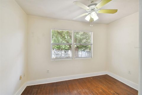 House in Tampa, Florida 2 bedrooms, 102.56 sq.m. № 1245989 - photo 9