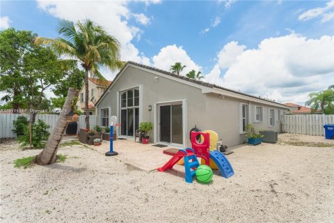 Villa ou maison à vendre à Pembroke Pines, Floride: 3 chambres, 152.08 m2 № 1146878 - photo 16