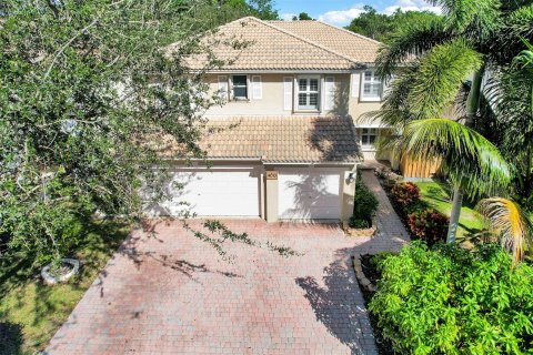 House in Coconut Creek, Florida 5 bedrooms, 263.47 sq.m. № 1005016 - photo 3