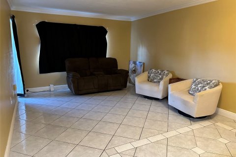 Condo in Deerfield Beach, Florida, 2 bedrooms  № 1005431 - photo 10