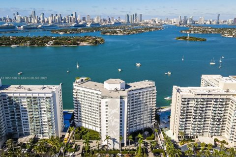 Condominio en venta en Miami Beach, Florida, 2 dormitorios, 101.08 m2 № 1345644 - foto 30