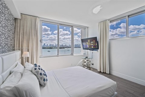 Condominio en venta en Miami Beach, Florida, 2 dormitorios, 101.08 m2 № 1345644 - foto 19