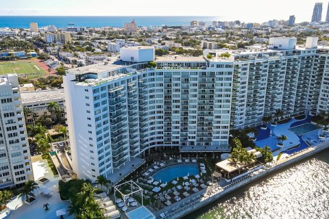 Condo in Miami Beach, Florida, 2 bedrooms  № 1345644 - photo 28