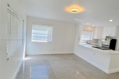 Copropriété à louer à Hollywood, Floride: 1 chambre, 59.27 m2 № 1345874 - photo 5