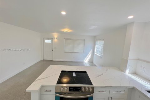 Copropriété à louer à Hollywood, Floride: 1 chambre, 59.27 m2 № 1345874 - photo 8