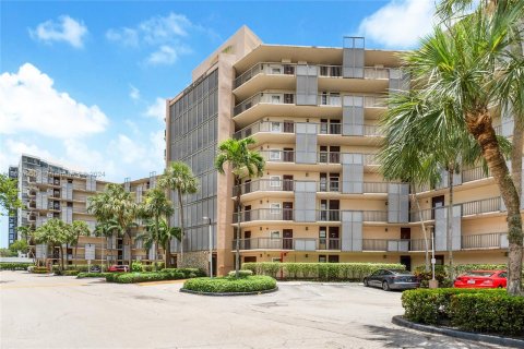 Copropriété à vendre à Aventura, Floride: 1 chambre, 68.84 m2 № 1239081 - photo 15