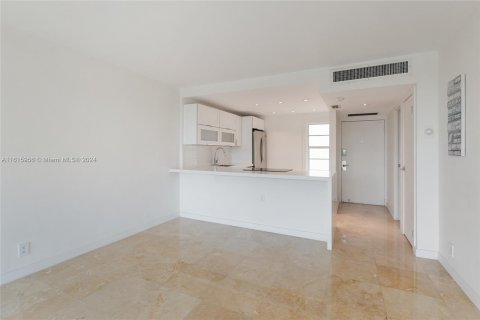 Condo in Aventura, Florida, 1 bedroom  № 1239081 - photo 6