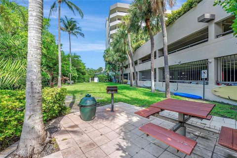 Condo in Key Biscayne, Florida, 2 bedrooms  № 1238163 - photo 25