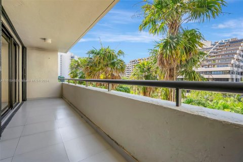 Copropriété à vendre à Key Biscayne, Floride: 2 chambres, 124.02 m2 № 1238163 - photo 19