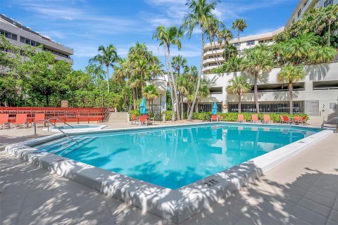 Condo in Key Biscayne, Florida, 2 bedrooms  № 1238163 - photo 24