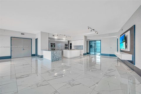 Condo in Aventura, Florida, 4 bedrooms  № 1332624 - photo 20