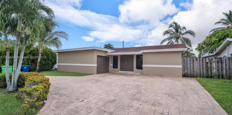 Casa en Sunrise, Florida 3 dormitorios, 143.26 m2 № 1332700