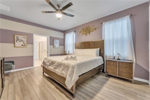 Casa en venta en Davenport, Florida, 10 dormitorios, 409.51 m2 № 551790 - foto 13
