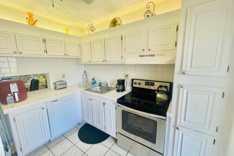 Condo in Sunrise, Florida, 2 bedrooms  № 1178261 - photo 21