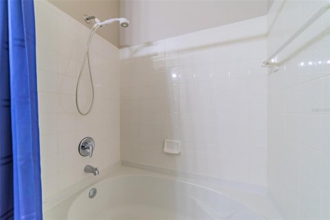 Condo in Tampa, Florida, 2 bedrooms  № 1424243 - photo 22