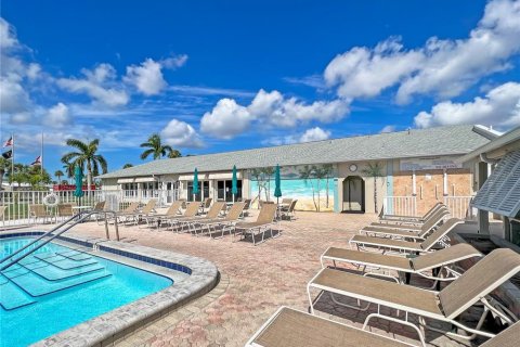 Land in Fort Myers Beach, Florida № 1349060 - photo 19