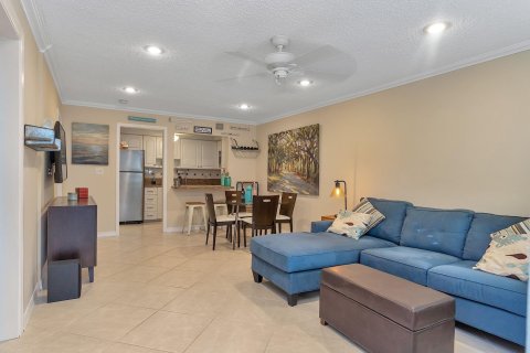 Condo in Fort Lauderdale, Florida, 2 bedrooms  № 968392 - photo 24