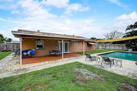 House in Fort Lauderdale, Florida 4 bedrooms, 204.57 sq.m. № 890873 - photo 29