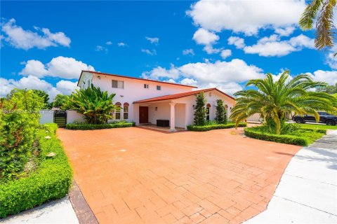 Villa ou maison à louer à Miami, Floride: 4 chambres, 300.07 m2 № 1356663 - photo 6