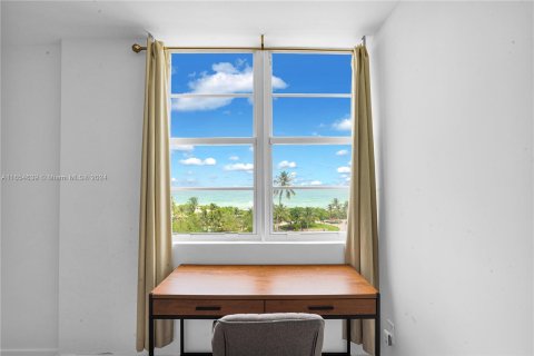 Copropriété à vendre à Miami Beach, Floride: 1 chambre, 93.46 m2 № 1356662 - photo 16