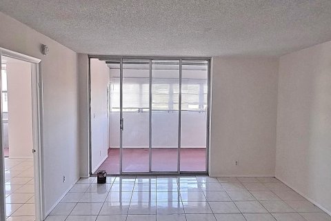 Copropriété à vendre à Lauderhill, Floride: 1 chambre, 74.32 m2 № 1230305 - photo 28