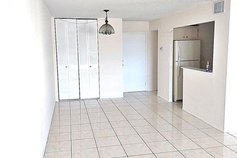 Copropriété à vendre à Lauderhill, Floride: 1 chambre, 74.32 m2 № 1230305 - photo 15