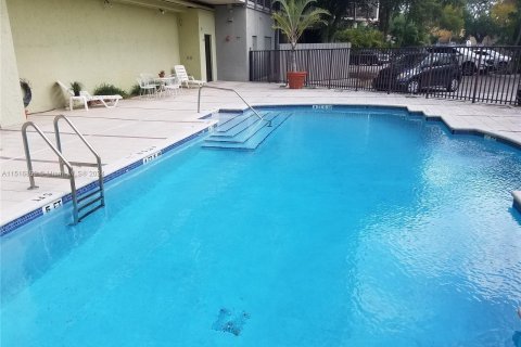 Купить коммерческую недвижимость в Майами, Флорида № 956251 - фото 9