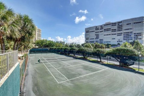 Copropriété à vendre à Boca Raton, Floride: 2 chambres, 176.89 m2 № 1127666 - photo 10