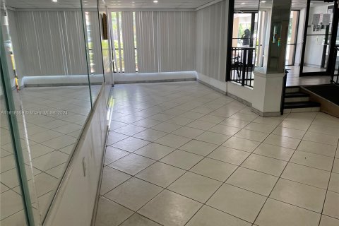 Copropriété à vendre à Lauderhill, Floride: 2 chambres, 94.39 m2 № 1240021 - photo 2