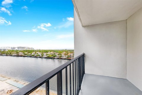 Copropriété à vendre à Hollywood, Floride: 1 chambre, 80.82 m2 № 1239986 - photo 22