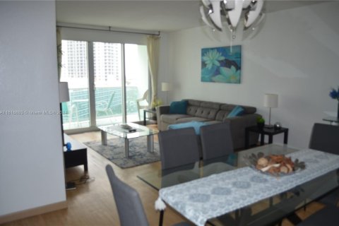 Condo in Hollywood, Florida, 1 bedroom  № 1240023 - photo 5