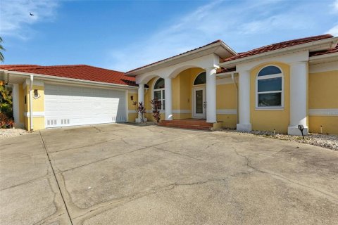 Casa en venta en Punta Gorda, Florida, 3 dormitorios, 207.73 m2 № 1194698 - foto 6