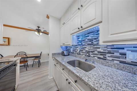 Copropriété à vendre à Hallandale Beach, Floride: 1 chambre, 58.06 m2 № 1173578 - photo 5