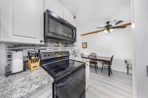 Copropriété à vendre à Hallandale Beach, Floride: 1 chambre, 58.06 m2 № 1173578 - photo 4