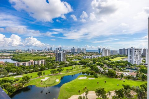 Condo in Aventura, Florida, 2 bedrooms  № 1378763 - photo 18