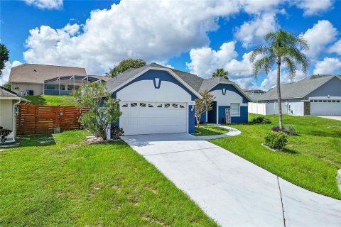 Villa ou maison à louer à Davenport, Floride: 3 chambres, 133.04 m2 № 1370008 - photo 2