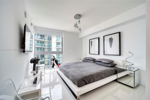 Condo in Sunny Isles Beach, Florida, 3 bedrooms  № 1325590 - photo 12