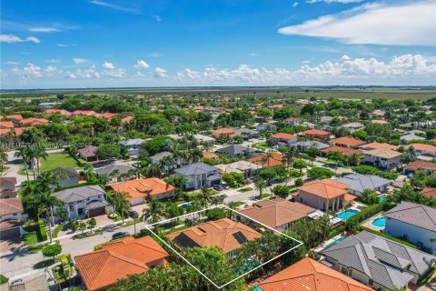 Villa ou maison à vendre à Miami, Floride: 4 chambres, 223.8 m2 № 1318842 - photo 9