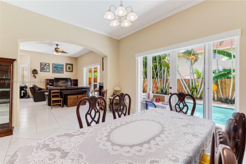 Villa ou maison à vendre à Miami, Floride: 4 chambres, 223.8 m2 № 1318842 - photo 17