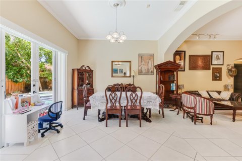 Casa en venta en Miami, Florida, 4 dormitorios, 223.8 m2 № 1318842 - foto 19