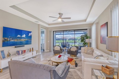 Duplex à vendre à Bradenton, Floride: 2 chambres, 142.42 m2 № 1346433 - photo 5