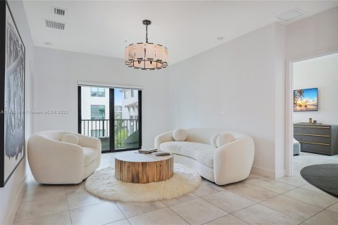 Condominio en venta en Doral, Florida, 2 dormitorios, 104.89 m2 № 865994 - foto 3