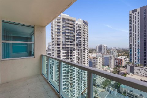 Condo in Fort Lauderdale, Florida, 2 bedrooms  № 1017029 - photo 17