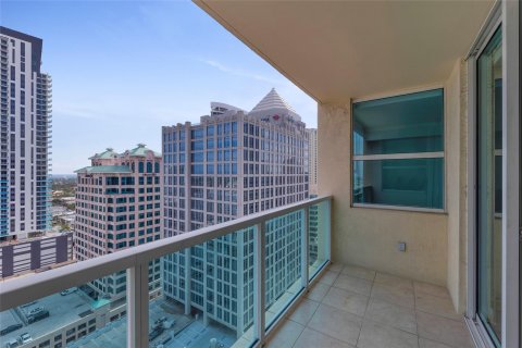 Condo in Fort Lauderdale, Florida, 2 bedrooms  № 1017029 - photo 16